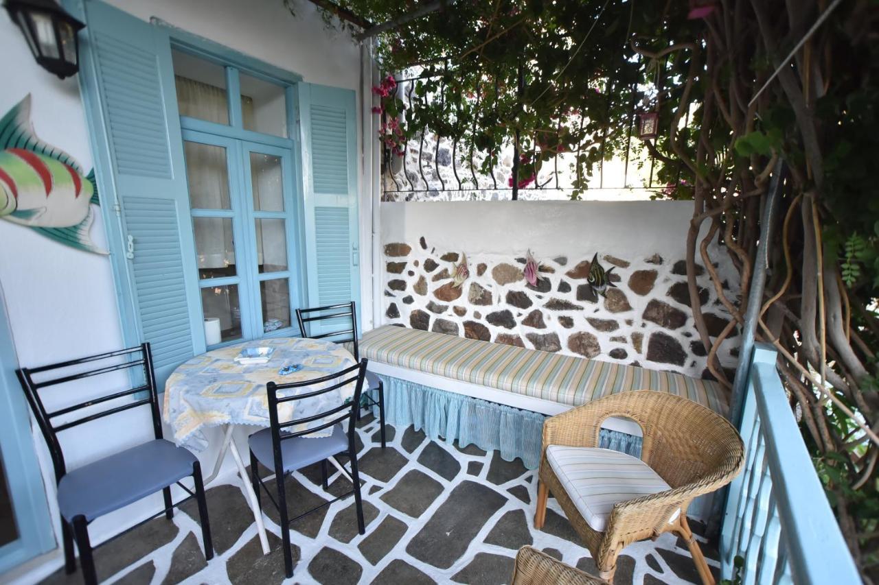 Traditional House By The Sea Mandrákion Exterior foto