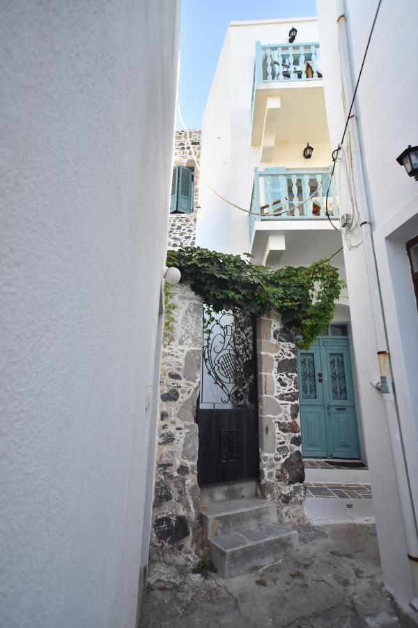 Traditional House By The Sea Mandrákion Exterior foto